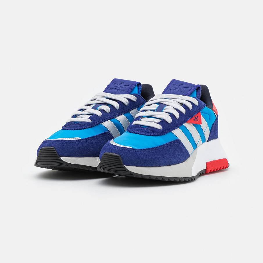 Фото № 2 с приближением к товару «‎Adidas Retropy F2 »