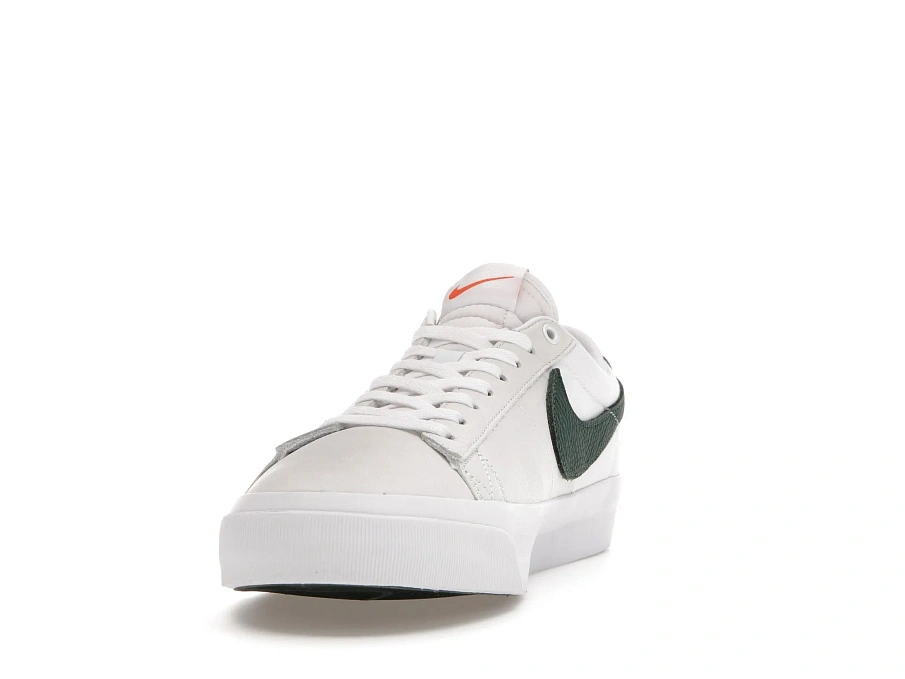 Фото № 4 с приближением к товару «‎Nike SB Zoom Blazer Low Pro GT ISO White Pro Green»