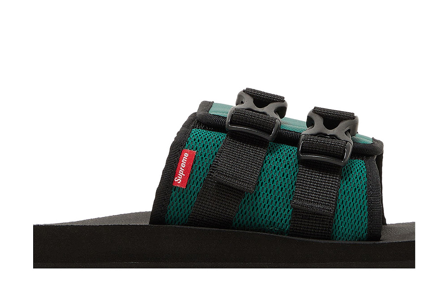 Фото № 3 с приближением к товару «‎Supreme x The North Face Trekking Sandal Evergreen»