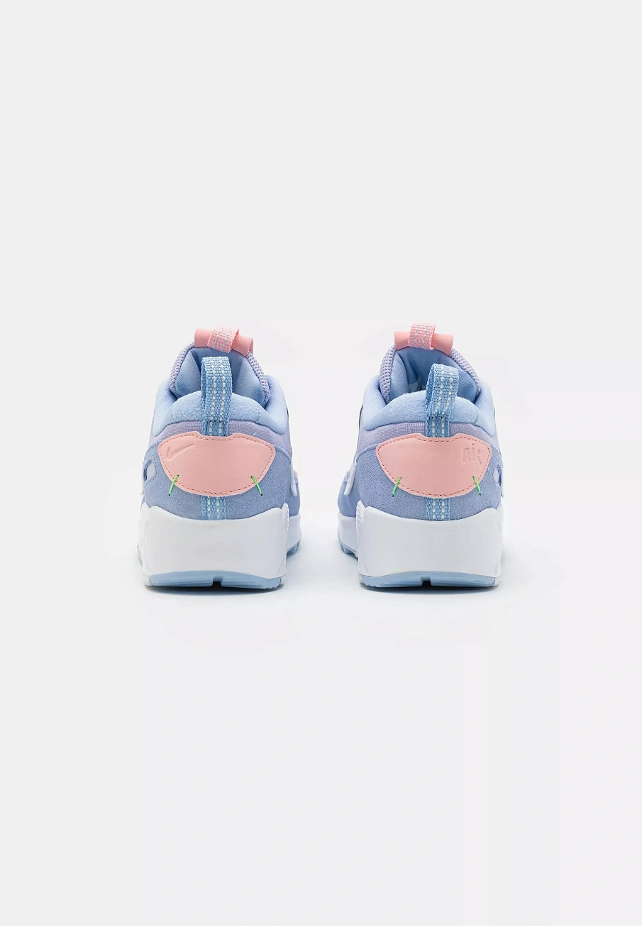Фото № 3 с приближением к товару «‎AIR MAX 90 FUTURA»