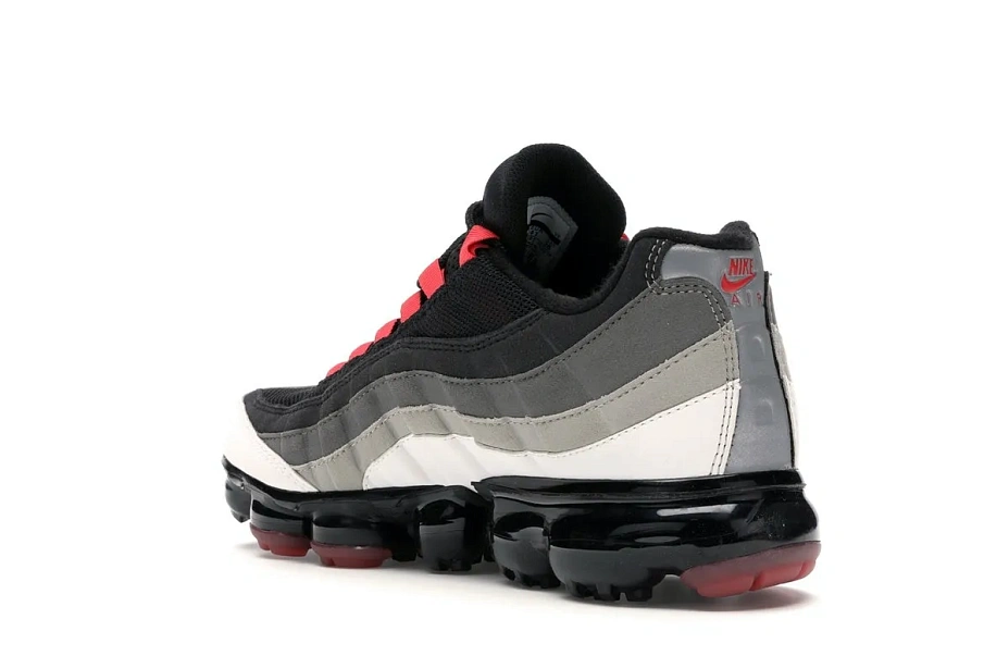 Фото № 6 с приближением к товару «‎Nike Air VaporMax 95 Comet»
