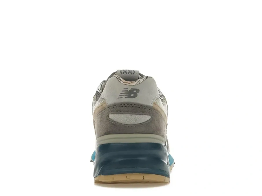 Фото № 4 с приближением к товару «‎New Balance 999»