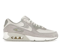 Фото № 1 с приближением к товару «‎Nike Air Max 90»