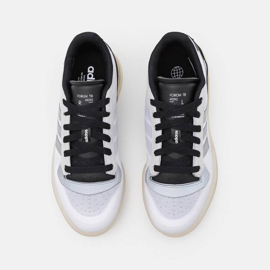Фото № 4 с приближением к товару «‎Adidas Forum Tech Boost »