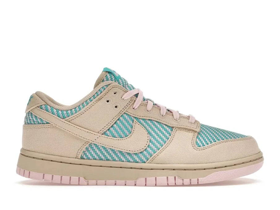 Фото № 1 с приближением к товару «‎Nike Dunk Low»