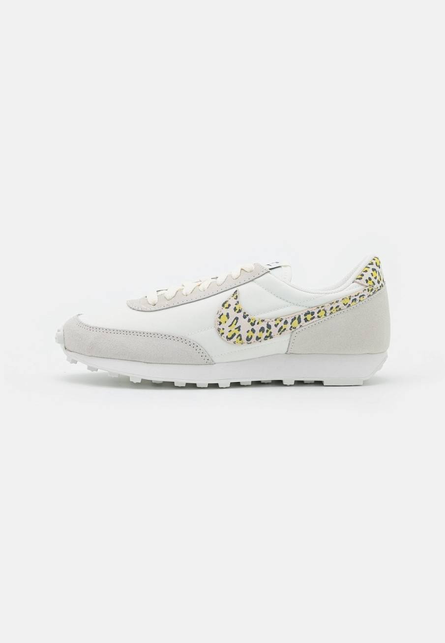 Фото № 1 с приближением к товару «‎Nike Daybreak »