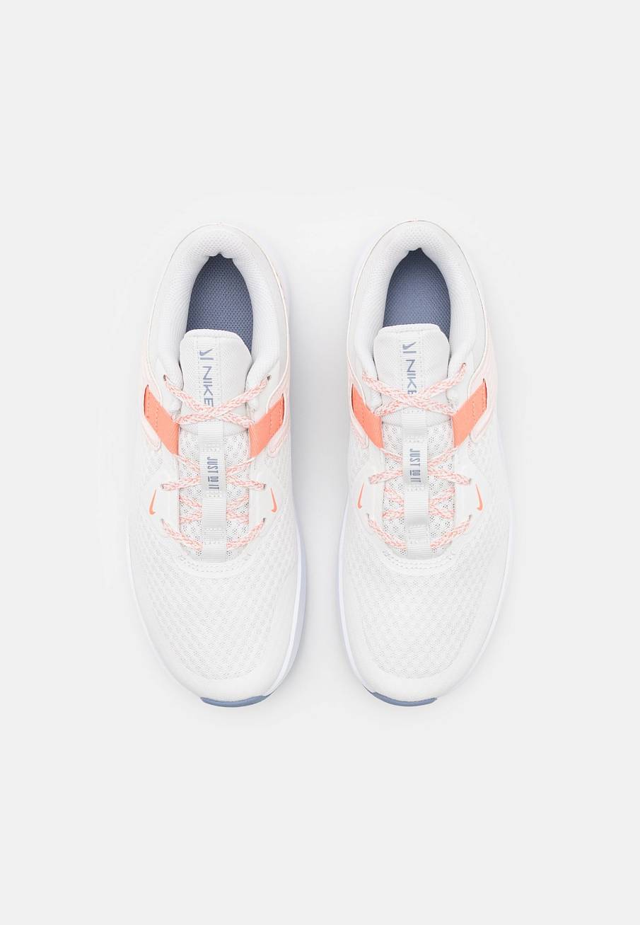 Фото № 4 с приближением к товару «‎Nike Mc Trainer»