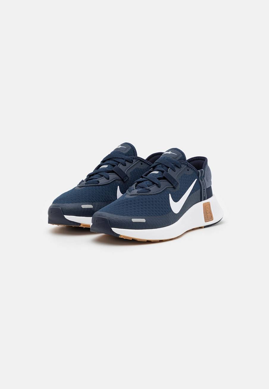 Фото № 2 с приближением к товару «‎Nike Reposto »