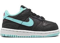 Фото № 1 с приближением к товару «‎Nike Dunk Low SE»
