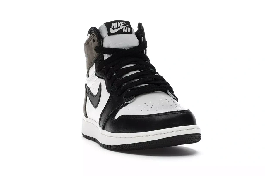 Фото № 6 с приближением к товару «‎Jordan 1 Retro High Dark Mocha »