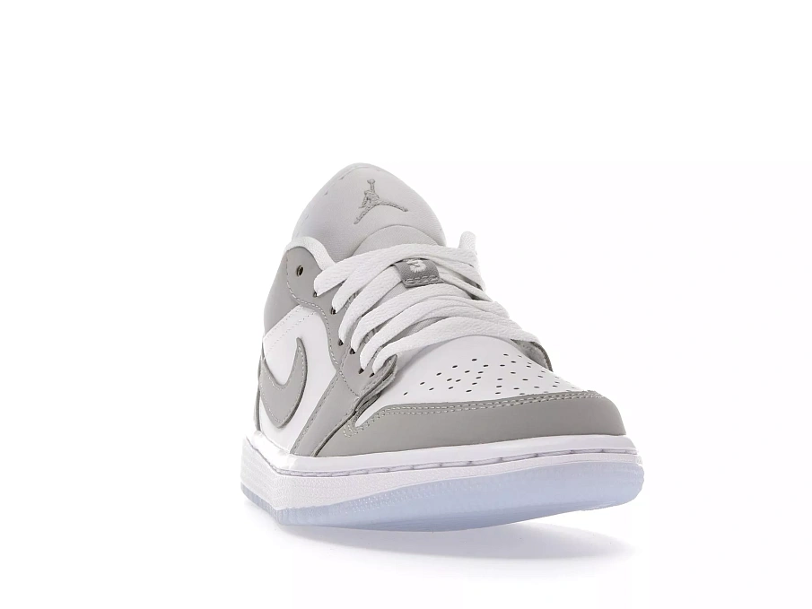 Фото № 2 с приближением к товару «‎Jordan 1 Low Wolf Grey »
