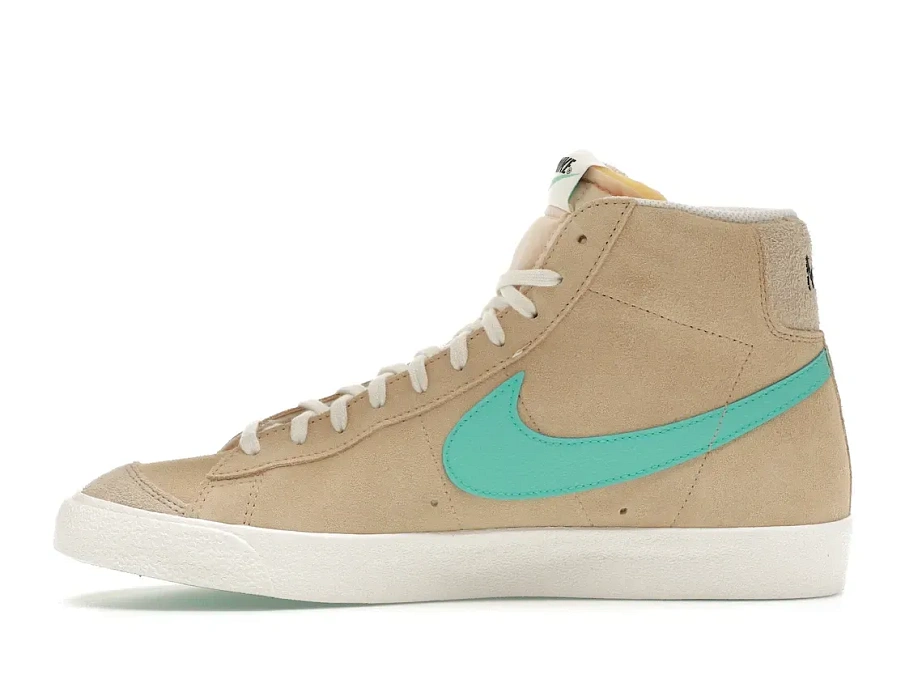 Фото № 3 с приближением к товару «‎Nike Blazer Mid 77 Desert Ore Light Aqua»