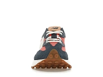 Фото № 2 с приближением к товару «‎New Balance 327»