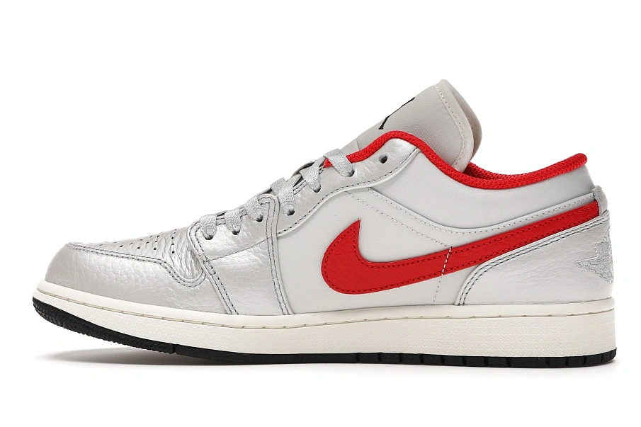 Фото № 5 с приближением к товару «‎Jordan 1 Low Night Track»