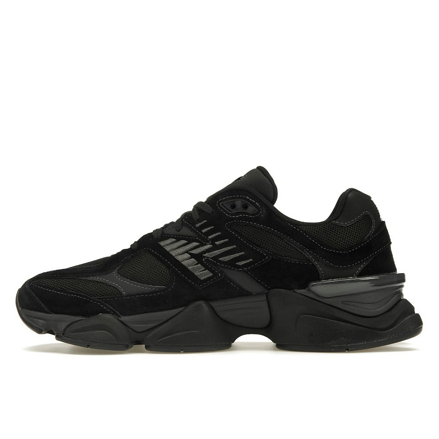Фото № 3 с приближением к товару «‎New Balance 9060 Black»