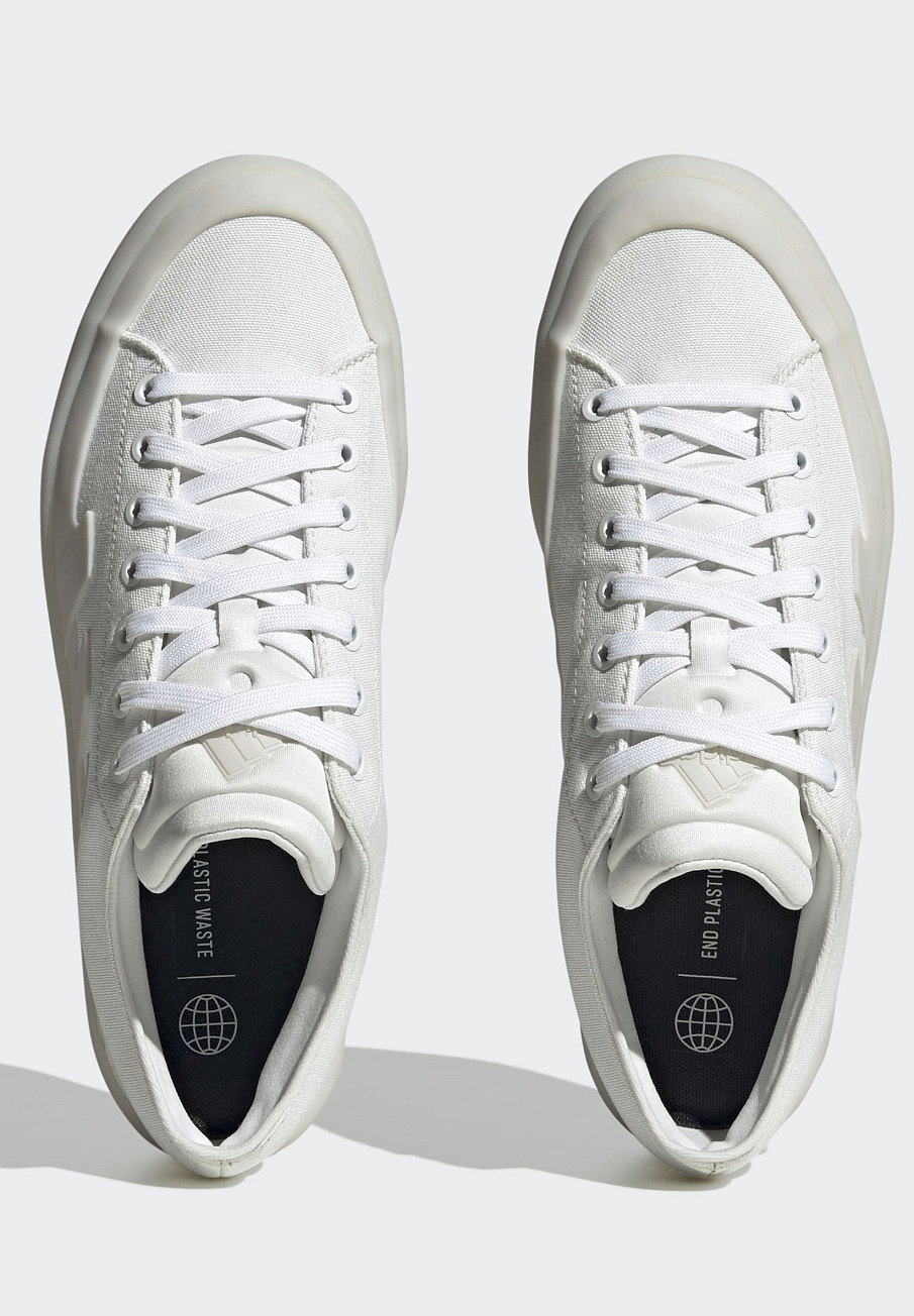 Фото № 3 с приближением к товару «‎Adidas »