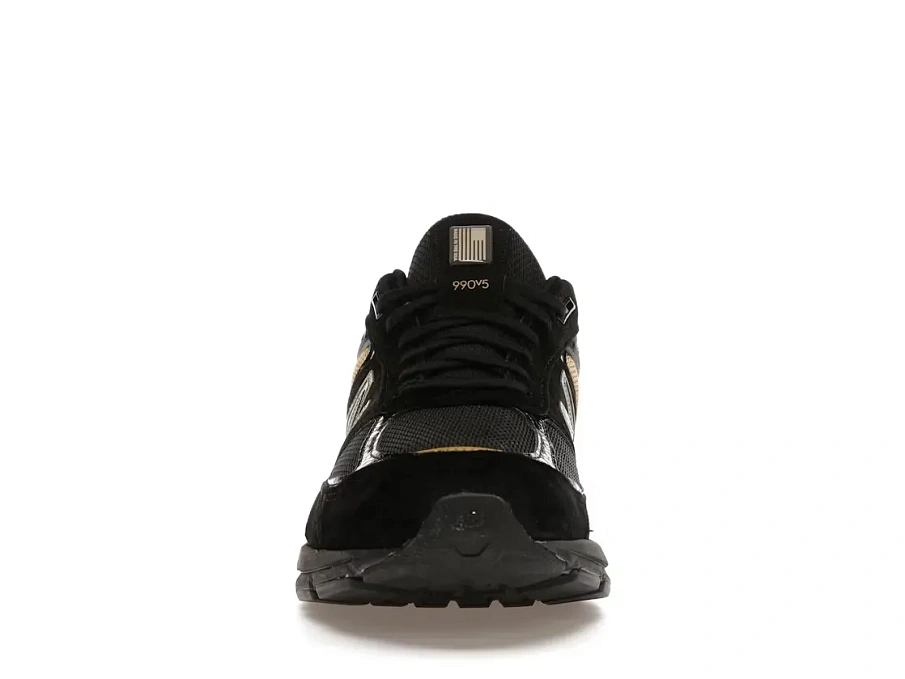 Фото № 2 с приближением к товару «‎New Balance 990v5»