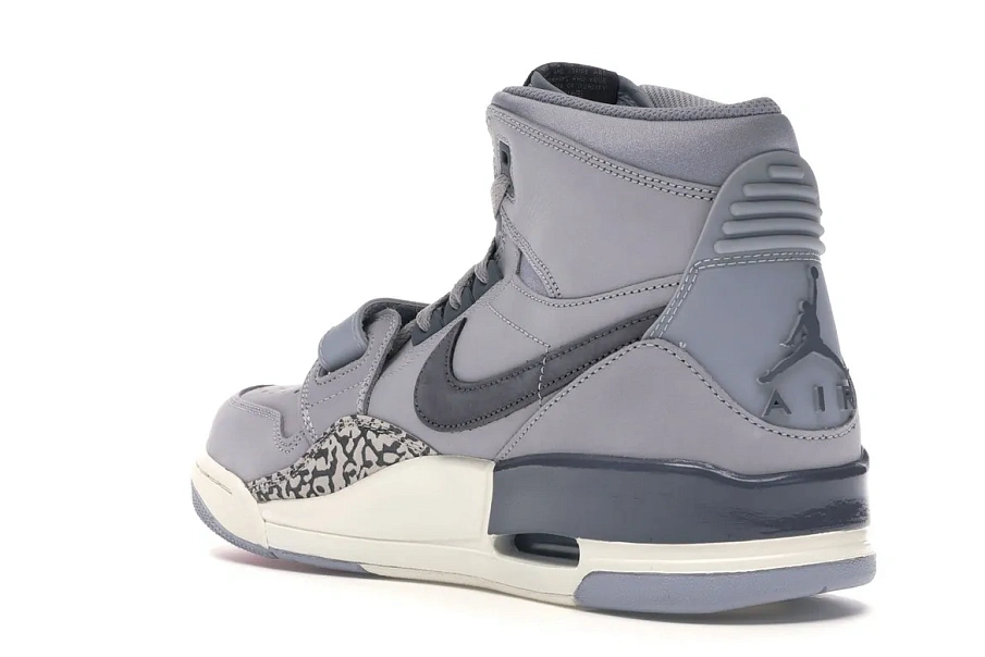 Фото № 6 с приближением к товару «‎Jordan Legacy 312 Wolf Grey»