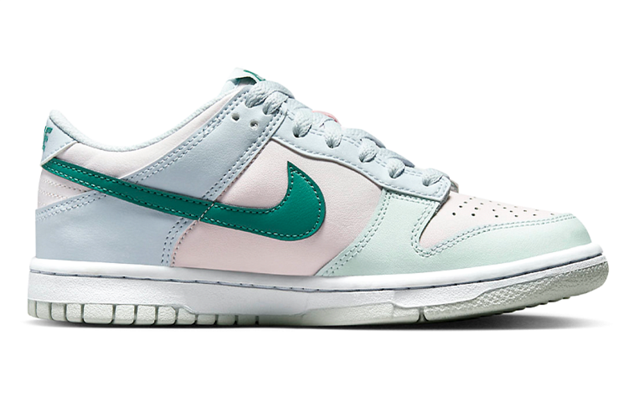 Фото № 2 с приближением к товару «‎ Nike Dunk Low Skate shoes»
