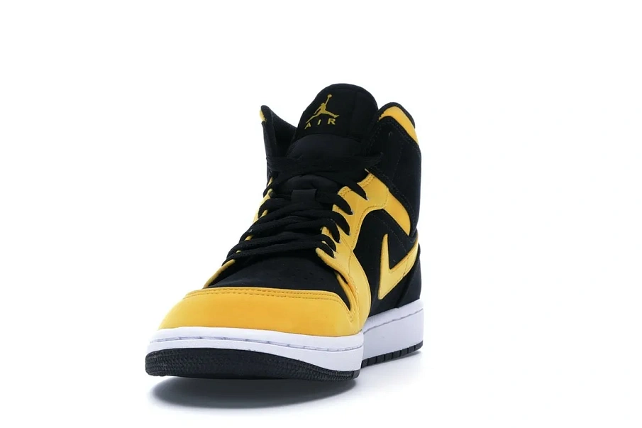 Фото № 4 с приближением к товару «‎Jordan 1 Mid Reverse New Love»