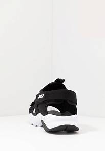 Фото № 4 с приближением к товару «‎Nike Canyon»