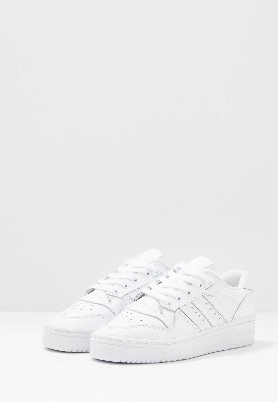 Фото № 4 с приближением к товару «‎Adidas Rivalry »