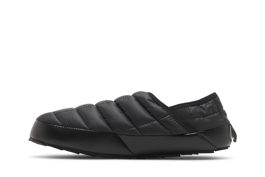 Фото № 4 с приближением к товару «‎The North Face Thermoball Traction Mule Black White»