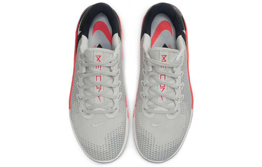 Фото № 4 с приближением к товару «‎Nike Metcon 5 GreyPink»