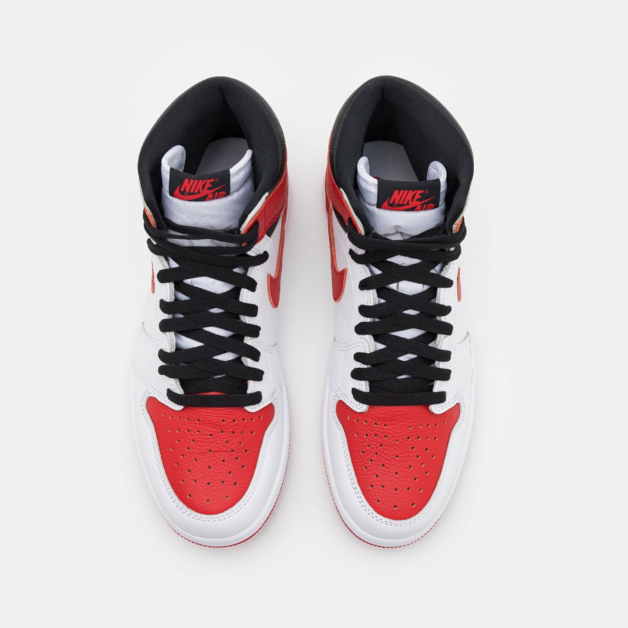 Фото № 4 с приближением к товару «‎Jordan Air 1 Retro »