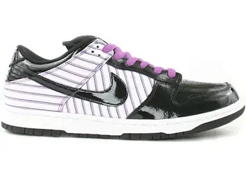 Nike SB Dunk Low Avenger Purple Patent