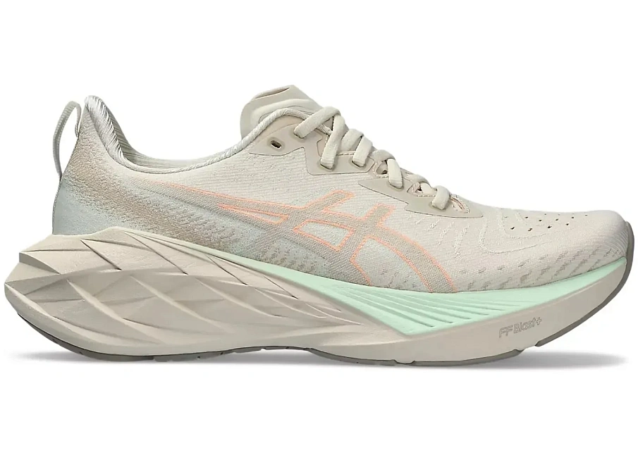 Фото № 1 с приближением к товару «‎ASICS Novablast 4»