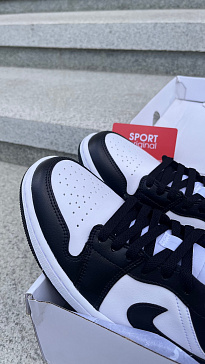 Фото № 2 с приближением к товару «‎Air Jordan 1 Low "Panda"»