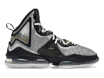 Фото № 1 с приближением к товару «‎Nike LeBron 19 Royalty»