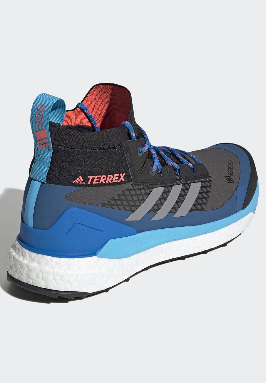 Фото № 5 с приближением к товару «‎Кроссовки Adidas SPAD542A36V-C12»