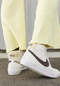 Фото № 3 с приближением к товару «‎Nike »