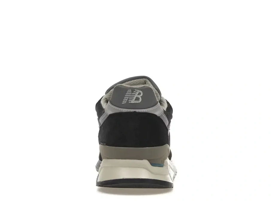 Фото № 4 с приближением к товару «‎New Balance 998»