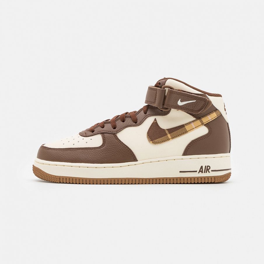 Фото № 1 с приближением к товару «‎Nike Air Force 1 ’07 LX »