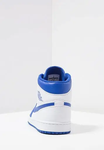 Air Jordan 1  - 4
