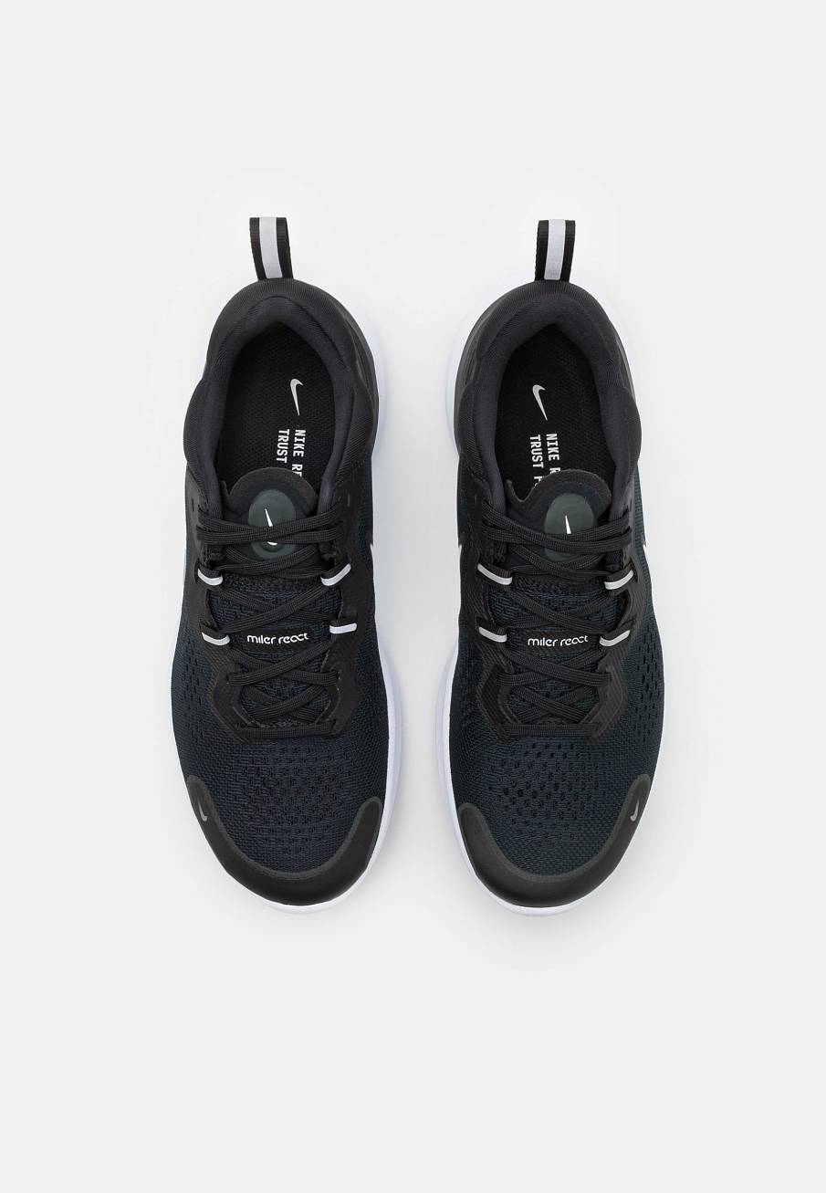Фото № 4 с приближением к товару «‎Nike React Miler»