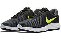 Фото № 3 с приближением к товару «‎ Nike REVOLUTION Running shoes»
