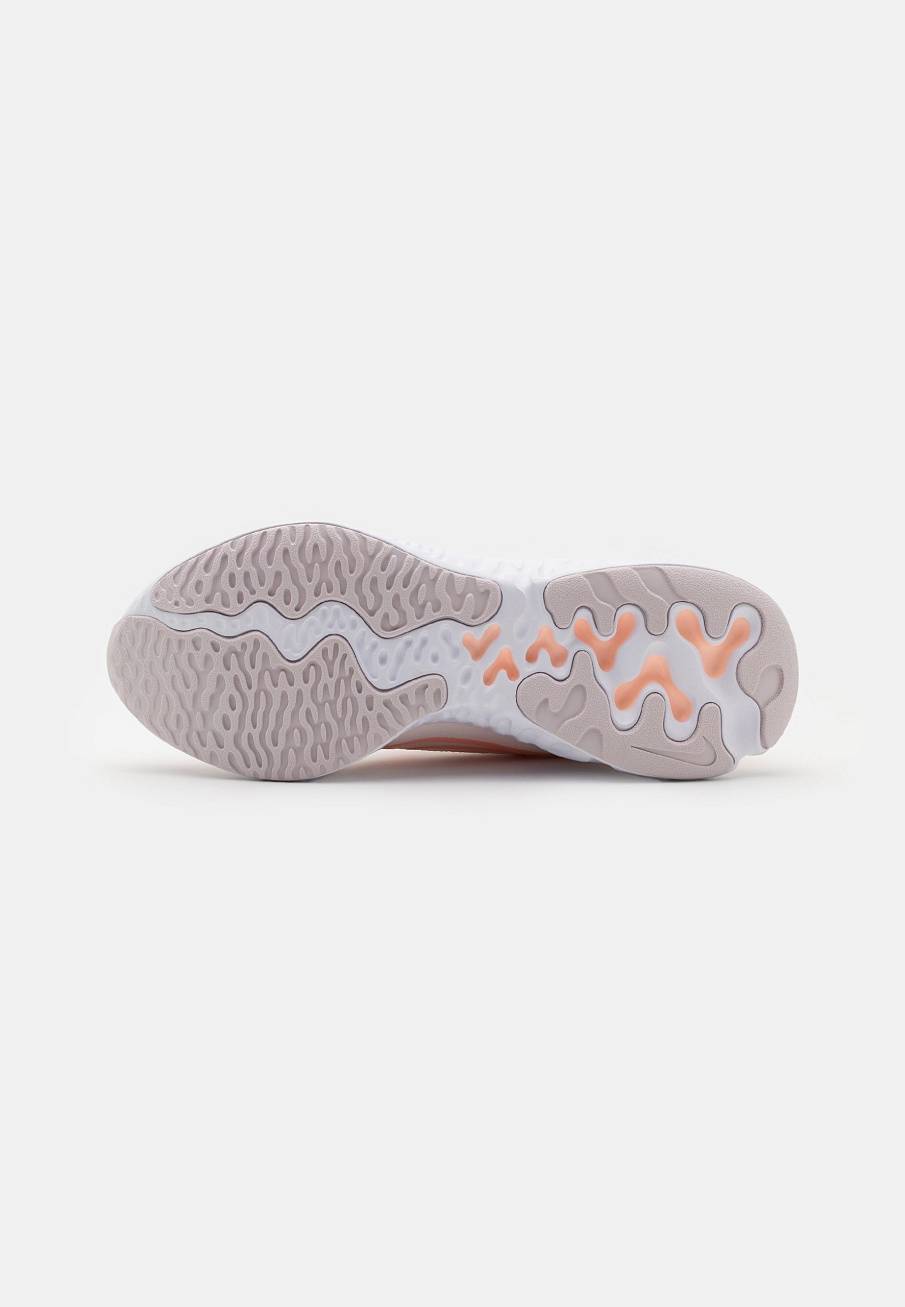 Фото № 5 с приближением к товару «‎Nike Renew 2»