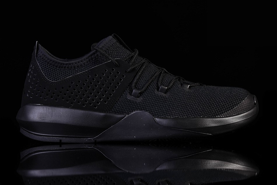 Фото № 2 с приближением к товару «‎Nike Air Jordan Express Triple »