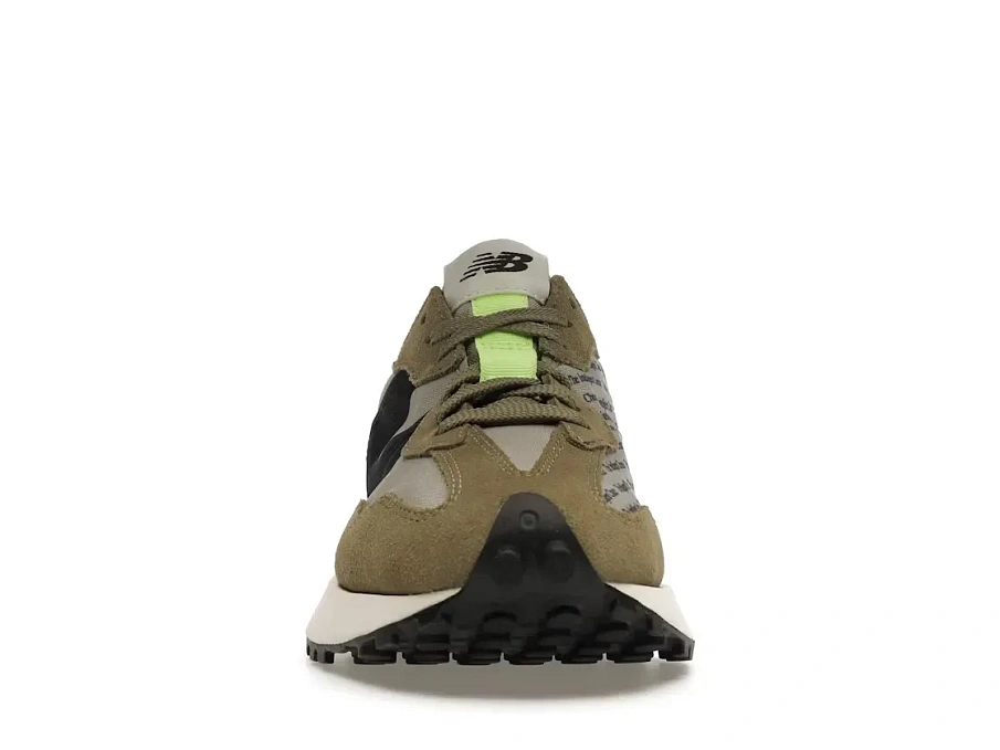 Фото № 2 с приближением к товару «‎New Balance 327»