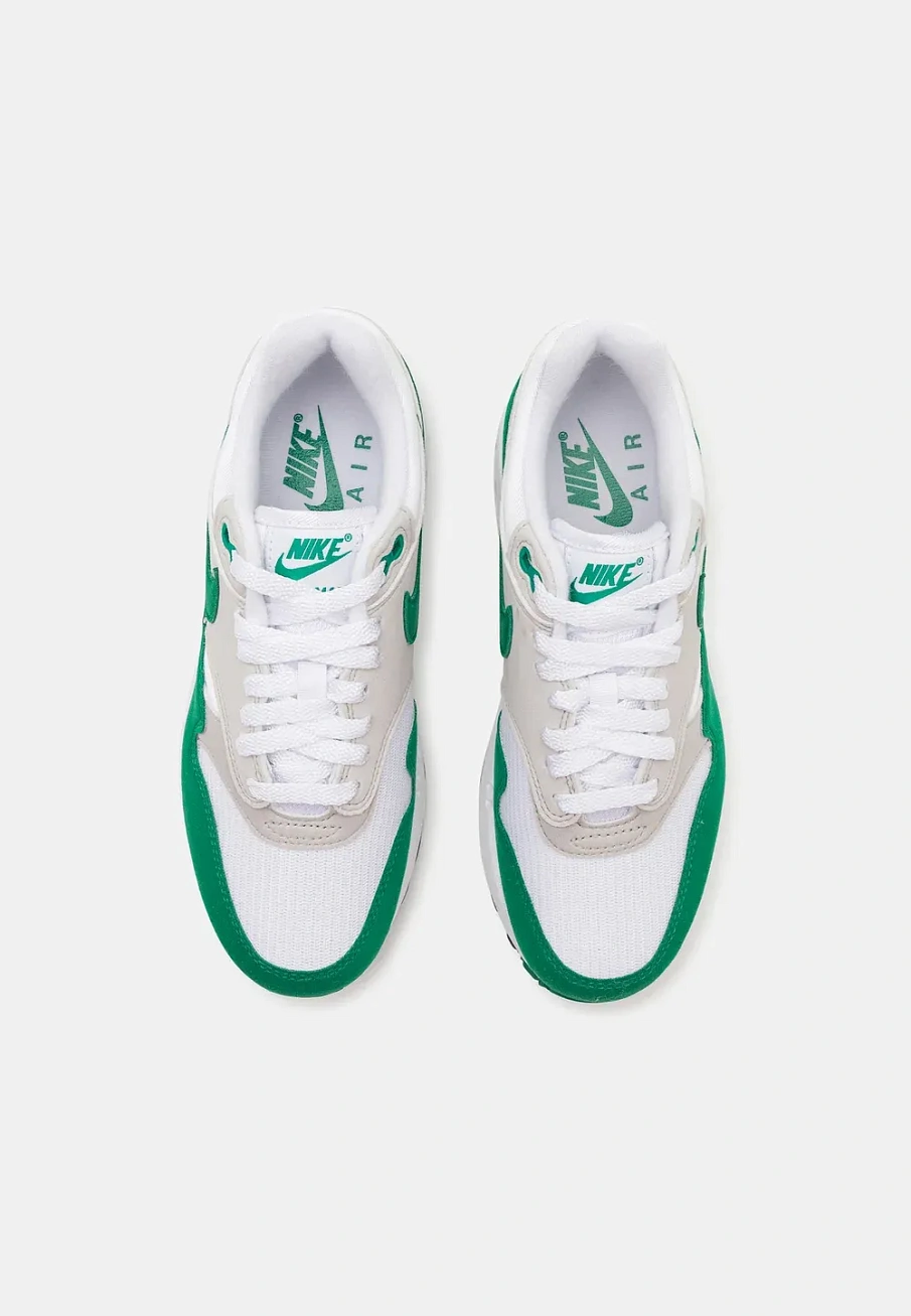 Фото № 4 с приближением к товару «‎AIR MAX 1 '87»