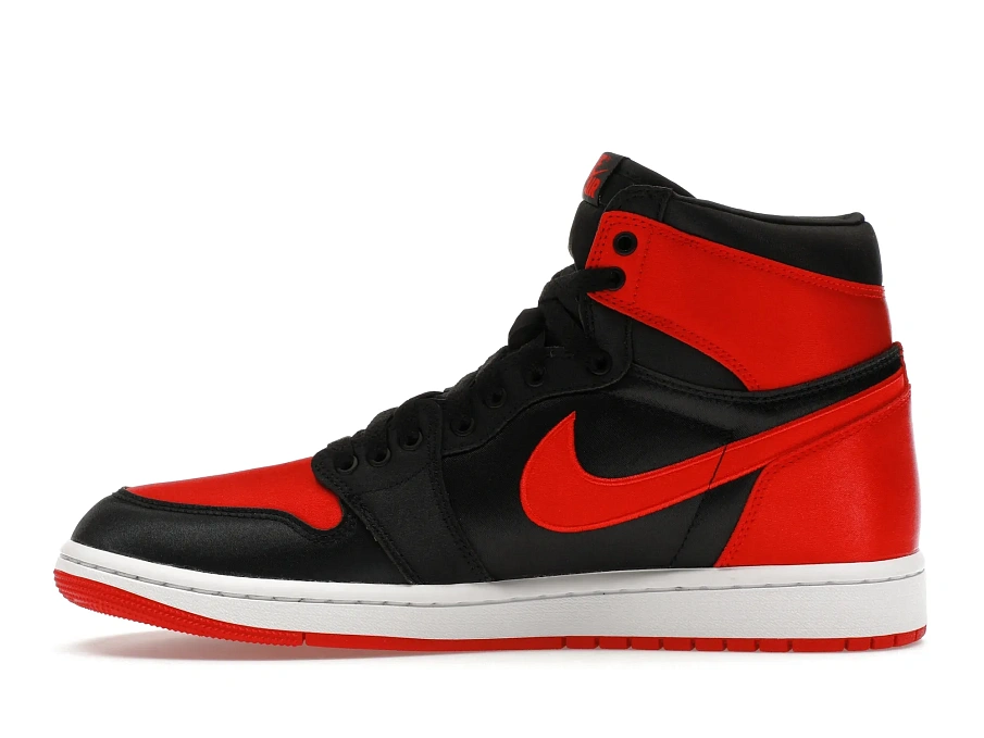Фото № 3 с приближением к товару «‎Jordan 1 Retro High OG Satin Bred »
