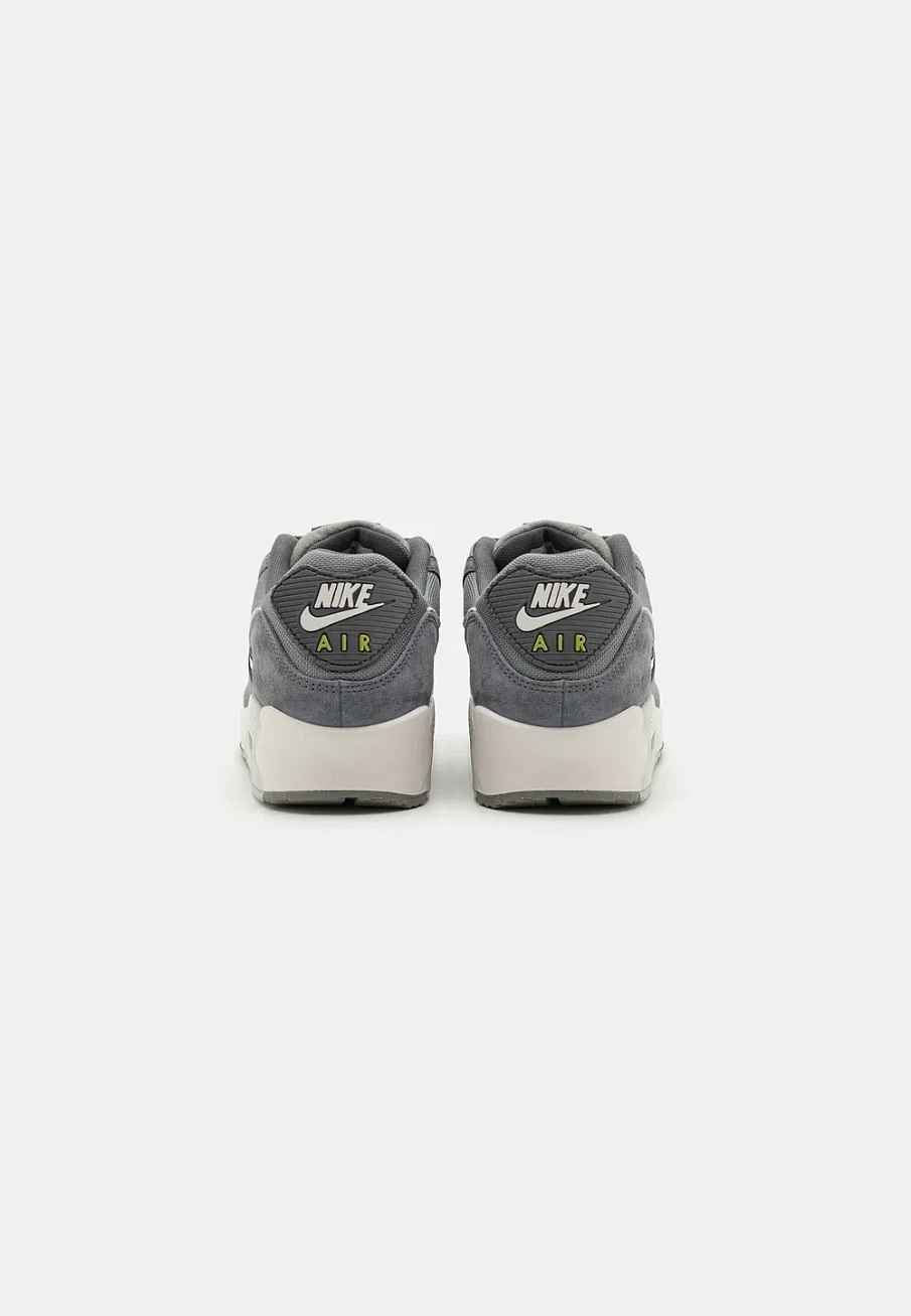 Фото № 3 с приближением к товару «‎AIR MAX 90 UNISEX»