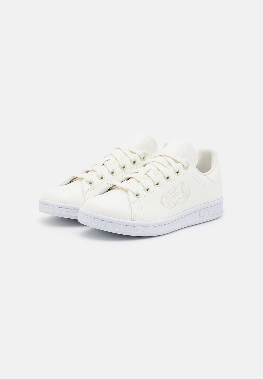 Фото № 2 с приближением к товару «‎Adidas Stan Smith Shoes »