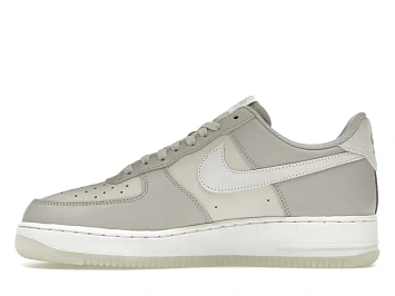 Nike Air Force 1 Low '07 LV8 - 3