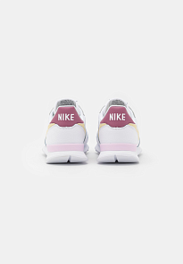 Фото № 3 с приближением к товару «‎Nike Internationalist »