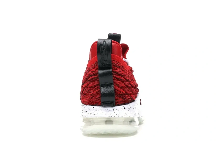 Фото № 4 с приближением к товару «‎Nike LeBron 15 Low University Red»